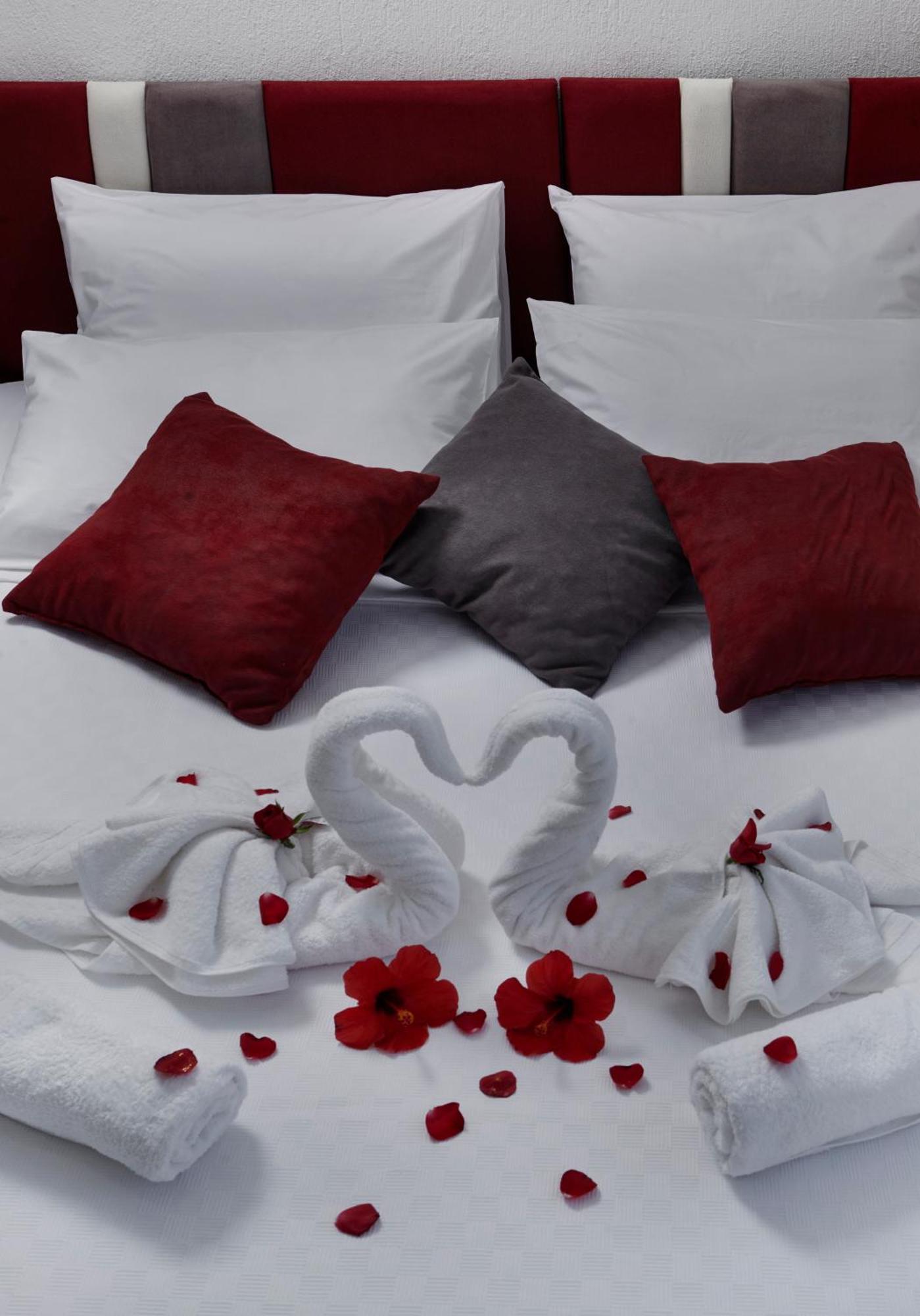 Palmiyem Apart Otel Сеферихисар Экстерьер фото