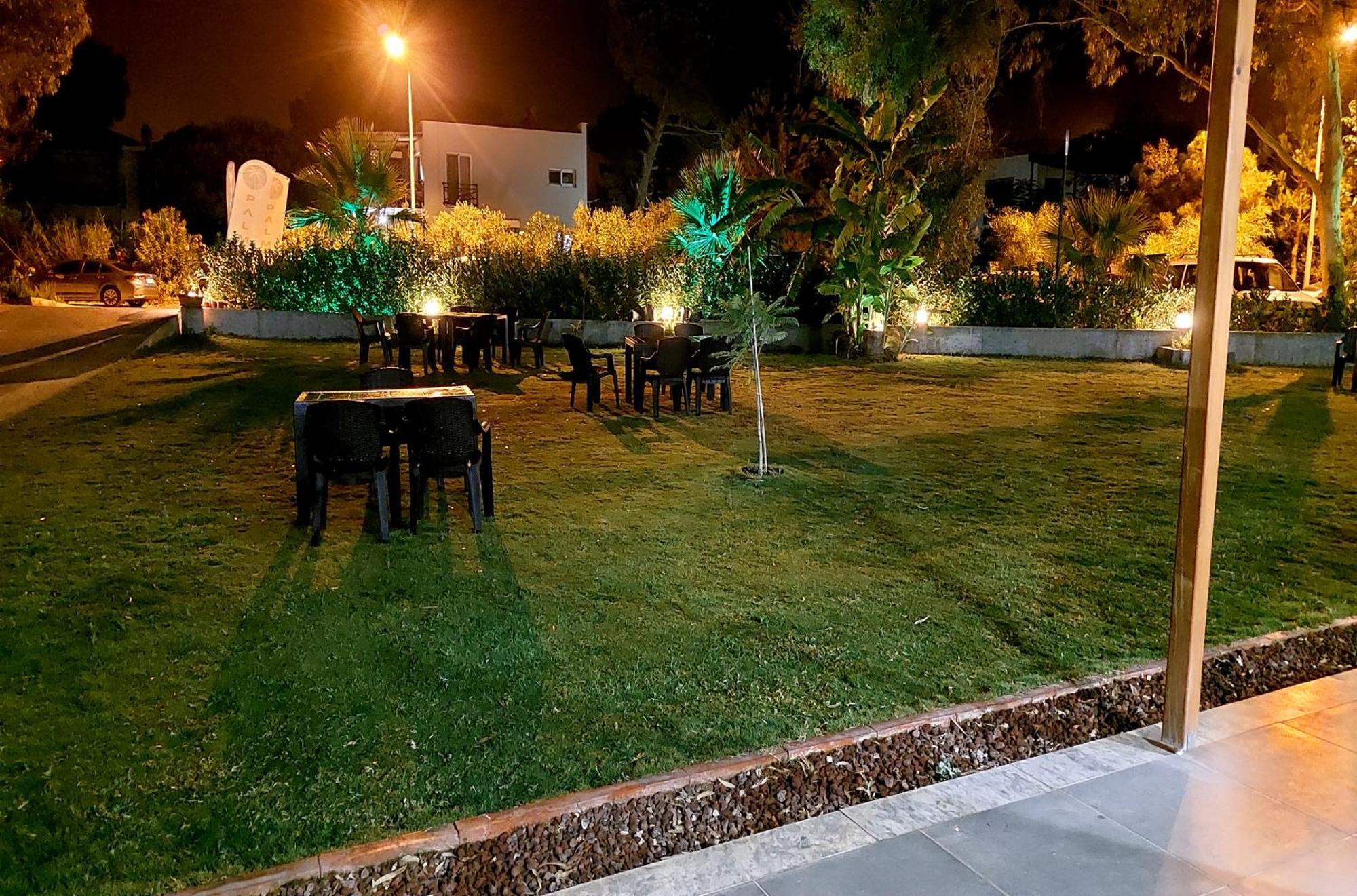 Palmiyem Apart Otel Сеферихисар Экстерьер фото