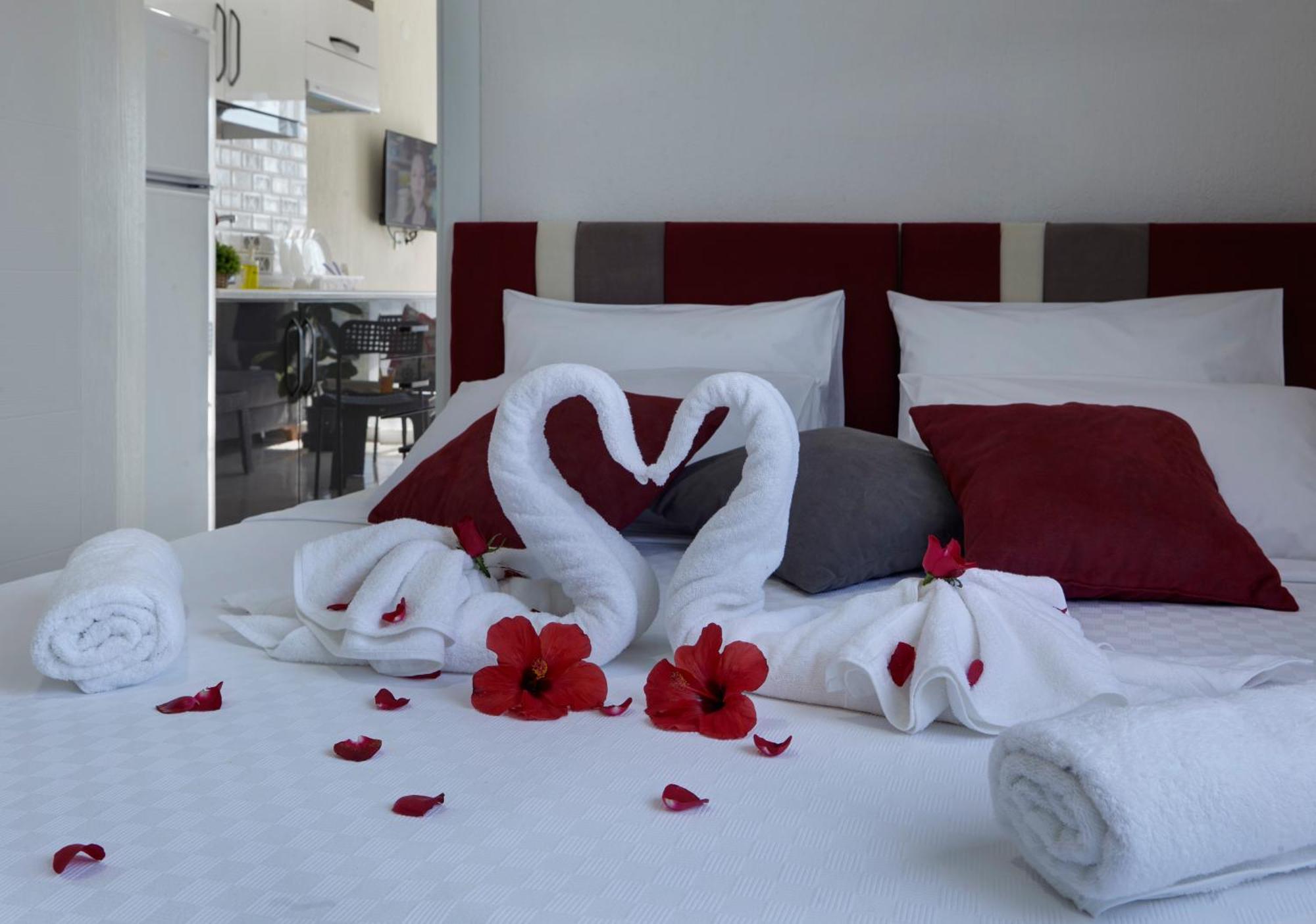 Palmiyem Apart Otel Сеферихисар Экстерьер фото